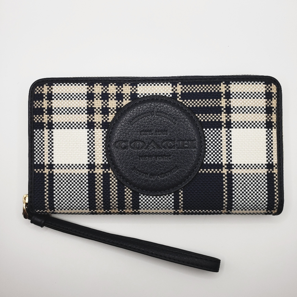 🆕️COACH Dempsey Large Phone Wallet With Black Plaid Print And Coach Patch